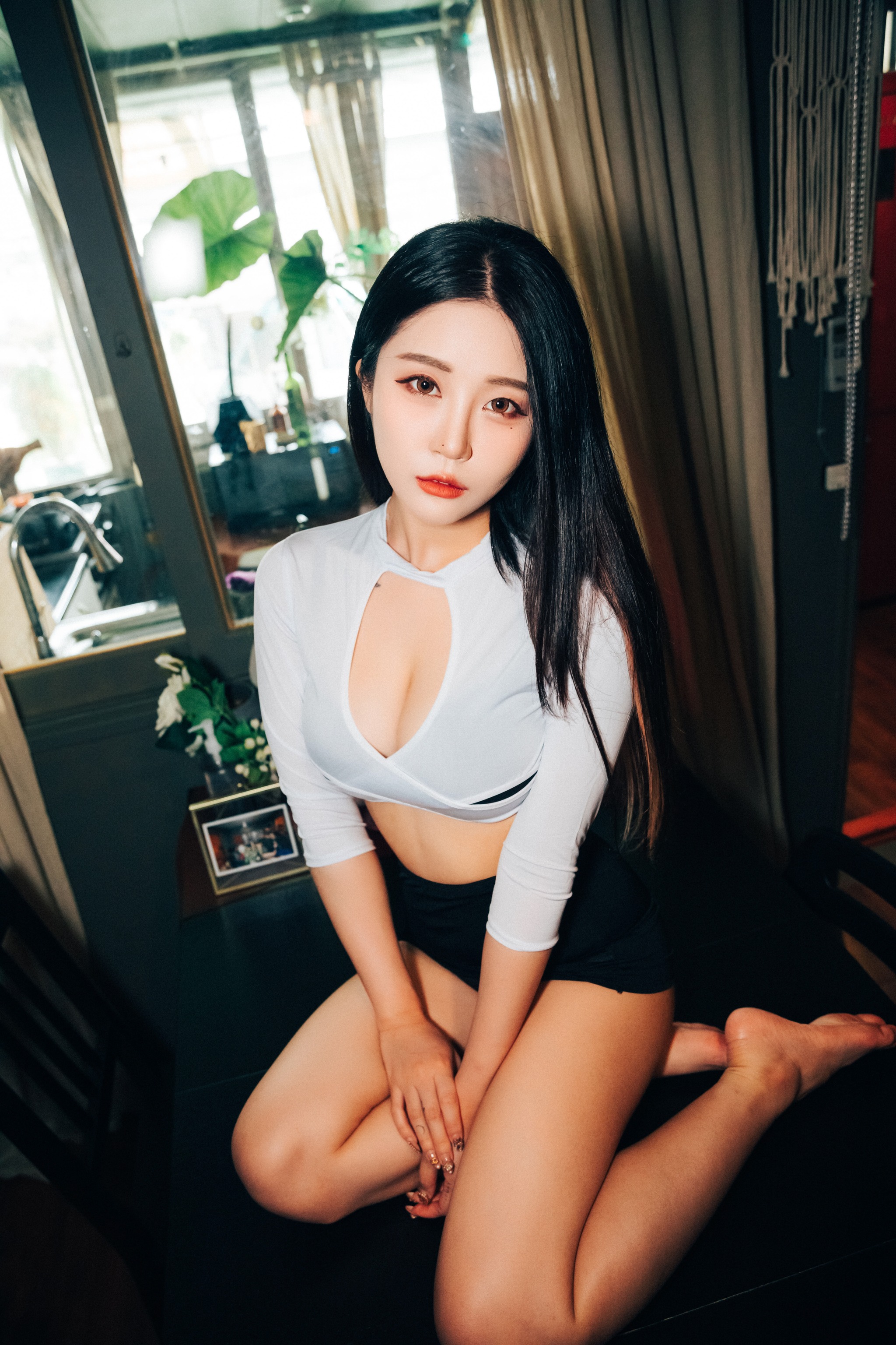 Bomi - NO.007 (보미)  LOOZY Roomate [53P]-XikXak